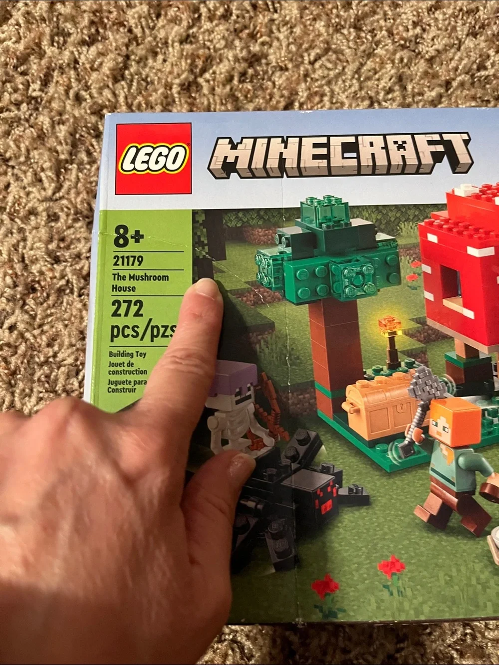 LEGO Minecraft The Mushroom House Set - Retired - Picture 12 of 13